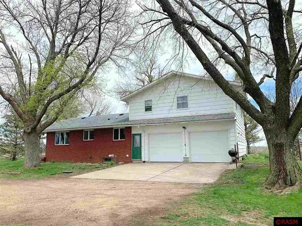 51662 140th St, Wells, MN 56097