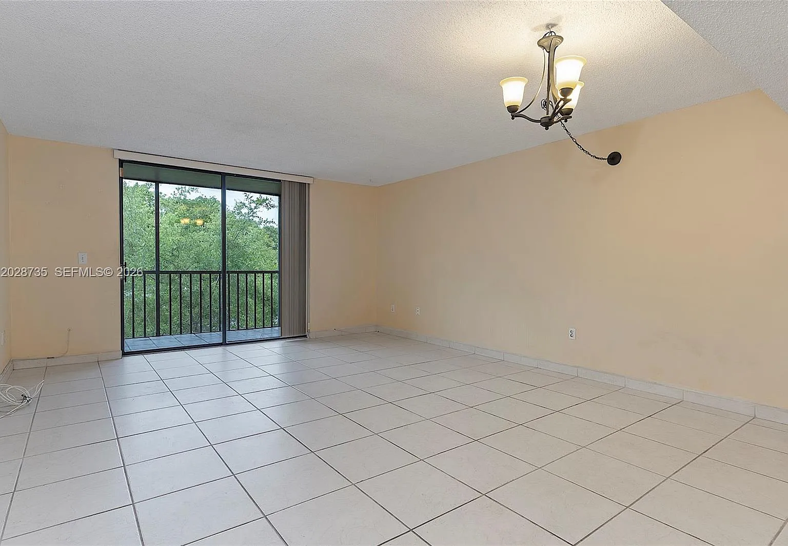 Horizons West Condo #9 — Photo 3