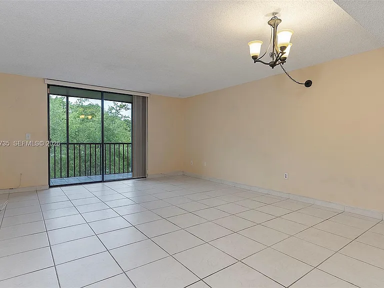 8760 SW 133rd Avenue Rd #301 — Photo 8
