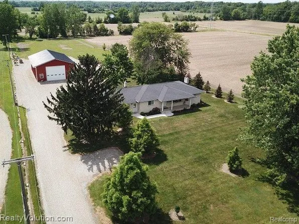 61211 Romeo Plank Rd, Ray, MI 48096