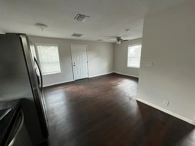 334 21st Ave S #6 — Photo 8