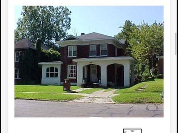 1215 Porter St