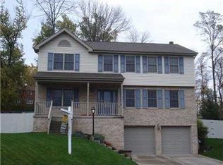 1055 Finchley Rd, North Huntingdon, PA 15642