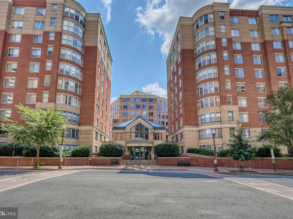 3830 9th St N #PENTHOUSE 1E