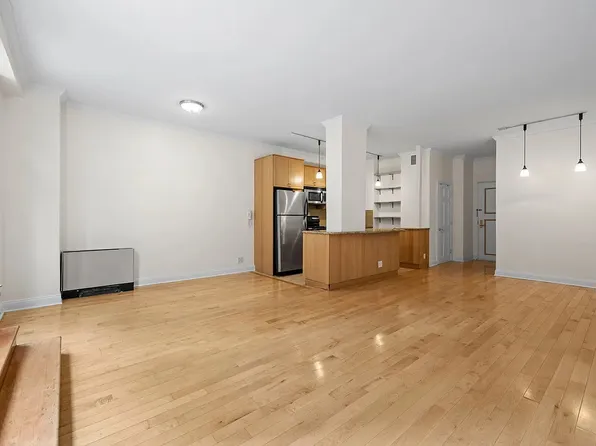 345 East 73rd Street image 6 of 16