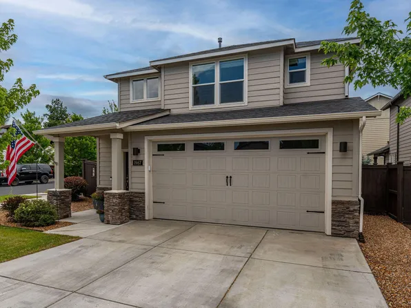 1967 NE Cliff Dr, Bend, OR 97701