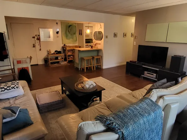 135 Pleasant St APT 305, Brookline, MA 02446