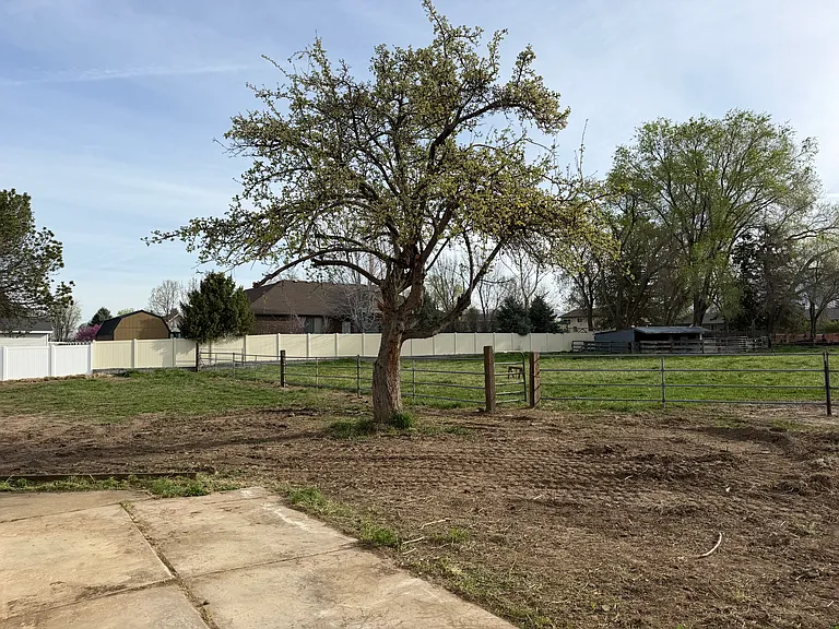 2184 N 2000 W — Photo 40