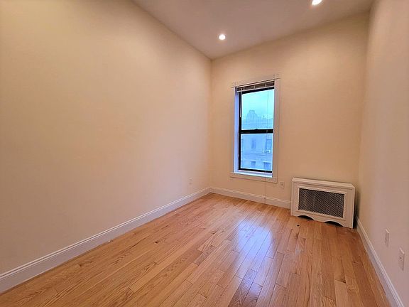 5th image of 217 E 82nd St #5Y