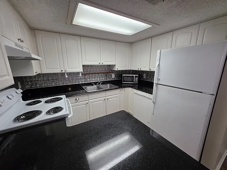 317 Hayden Rd #10 — Photo 22
