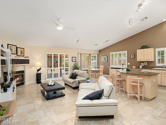 4th image of 6903 W ROBERT E LEE Street