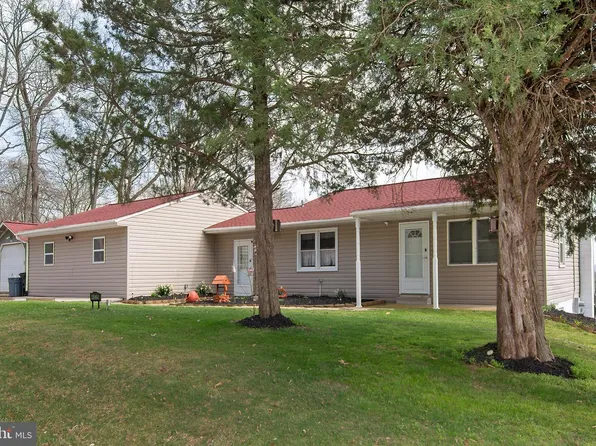 4039 Rinehart Rd, Westminster, MD 21158
