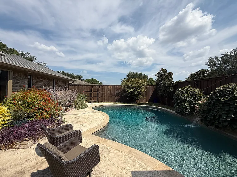 2328 Brennan Dr — Photo 3
