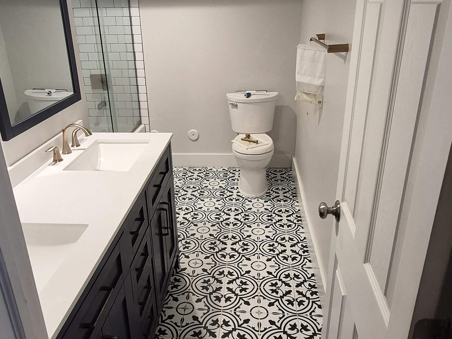 3 bed, 1896 sqft, $2,900 — Photo 2