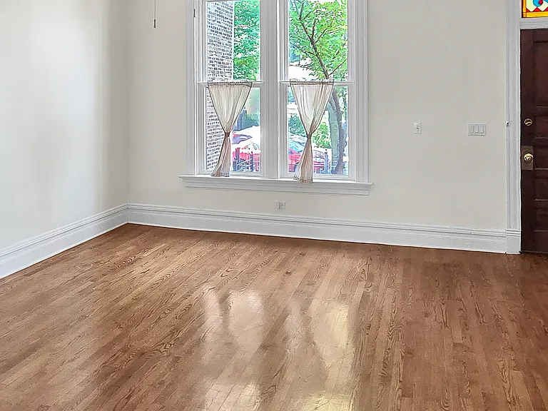 937 N Fairfield Ave #2 — Photo 3