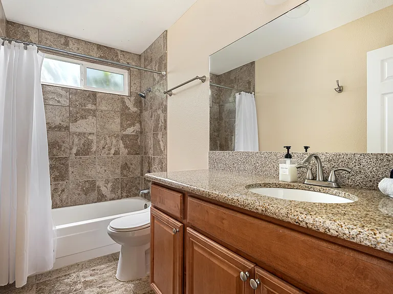 3561 Voyager Ct — Photo 13