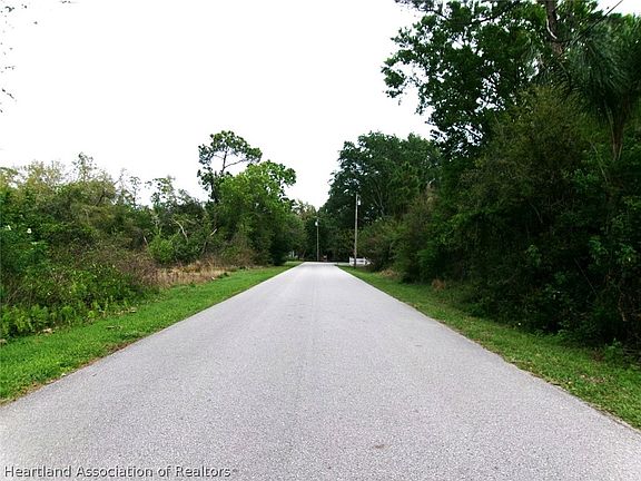 2nd image of 1520 Winter Rd