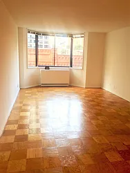 Rented by Perlbinder Realty