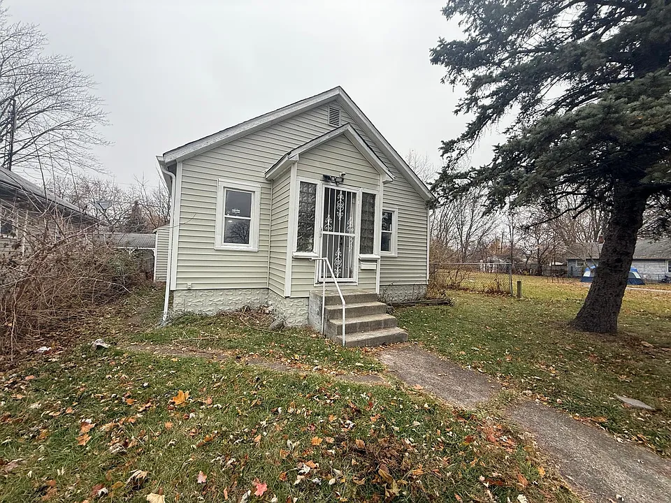 1116 E Taylor St