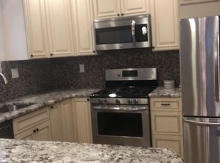 7824 74th St, Ridgewood, NY 11385