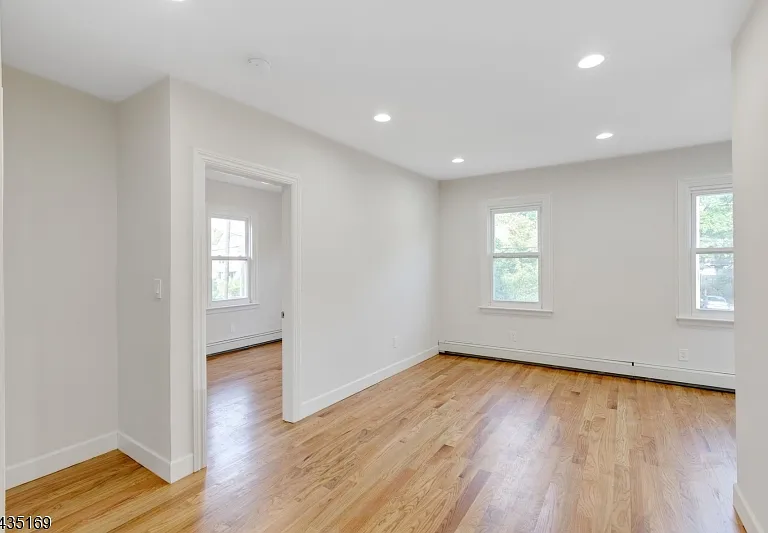 161 Ashland Ave #2 — Photo 4
