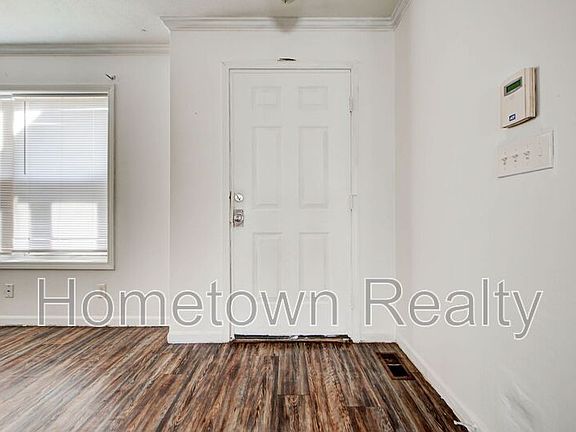 5th image of 2701 S Phillips Ave