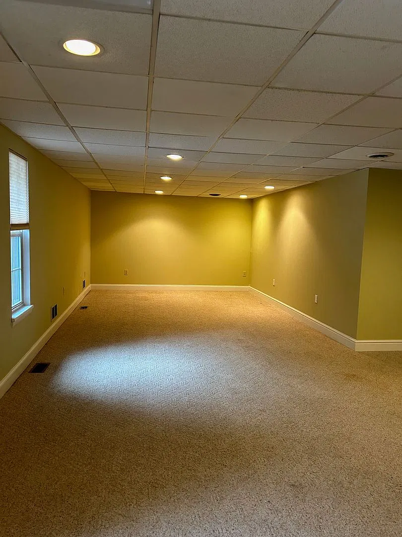 One Bedroom Apartment — Photo 2