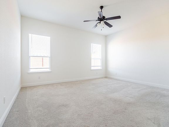 5th image of 232 Observation Dr N