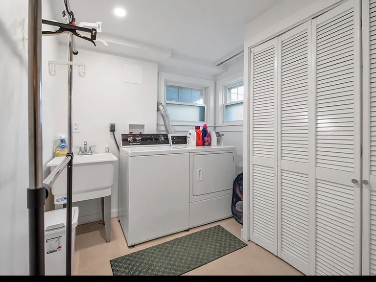 5243 S Kilbourn Ave — Photo 11