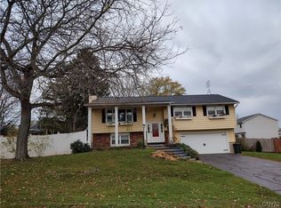 5 Fredricksburg Fare, Oswego, NY 13126