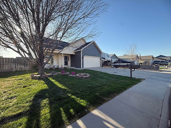 2nd image of 328 Glacier Ave