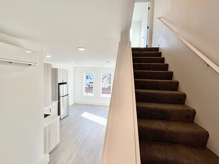 L0529 - Drummond Townhomes 2 — Photo 8