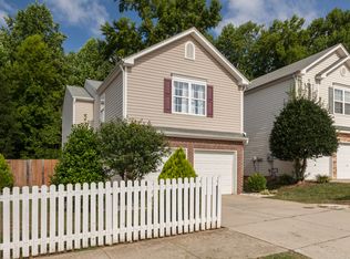 101 Lacombe Ct, Holly Springs, NC 27540