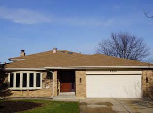 1224 Mansfield St, Woodridge, IL 60517