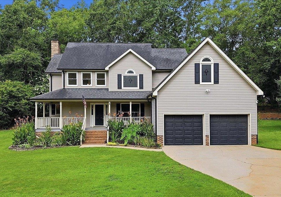 1st image of 104 Hidden Creek Dr
