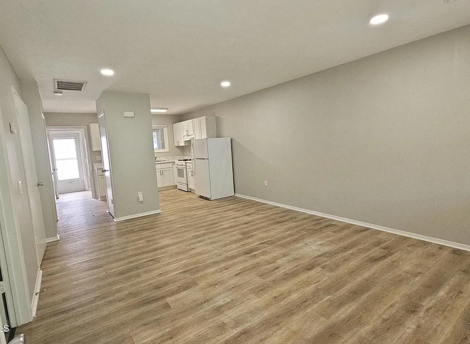 2 bed, $2,175 — Photo 4
