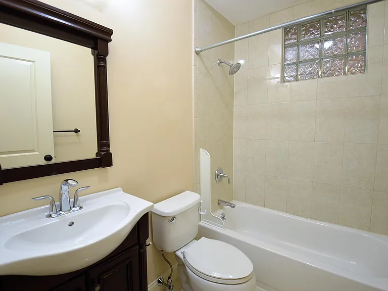 35 Saint Paul St #6 — Photo 9