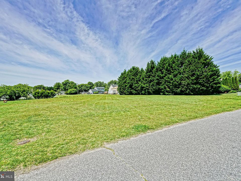 2nd image of LOT 14 Waples St