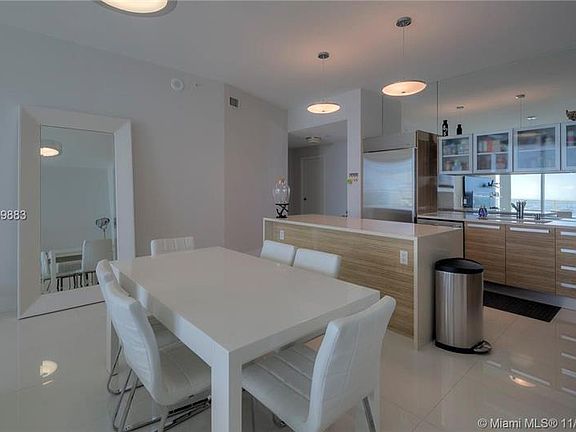 5th image of 2020 N Bayshore Dr APT 3003