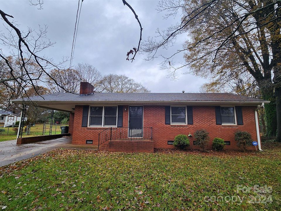 1st image of 812 W Gold St