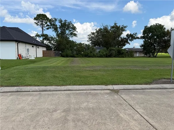 163 Pleasant Valley Dr, Des Allemands, LA 70030