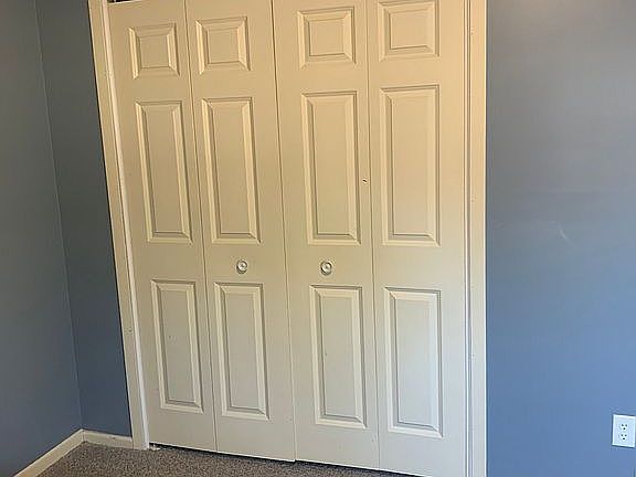 MADTER BEDROOM CLOSET
