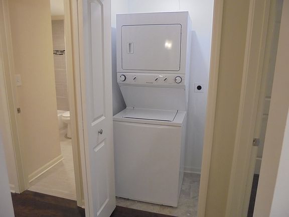 5th image of 416 Marengo Ave APT 5