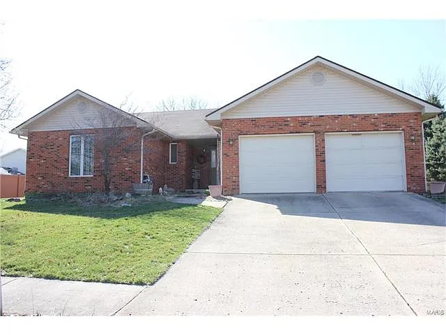 1701 Meadow Ln photo 1