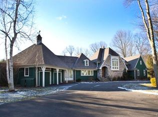 10 Heritage Island Rd, New Fairfield, CT 06812