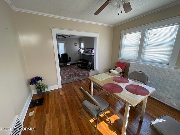 4th image of 1815 Ella St