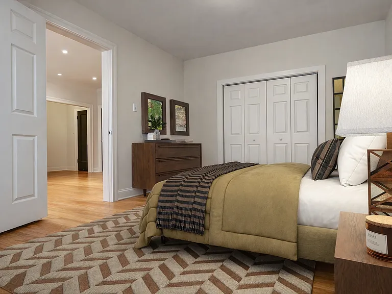 114 Clyde Ave — Photo 45