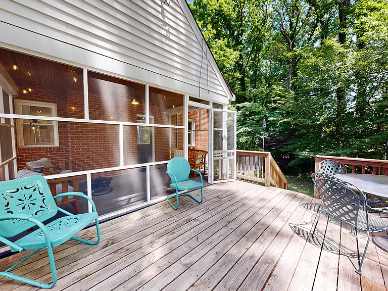 Deck/patio