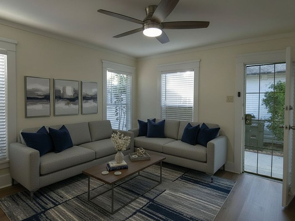 1st image of 242 W 14th St #244