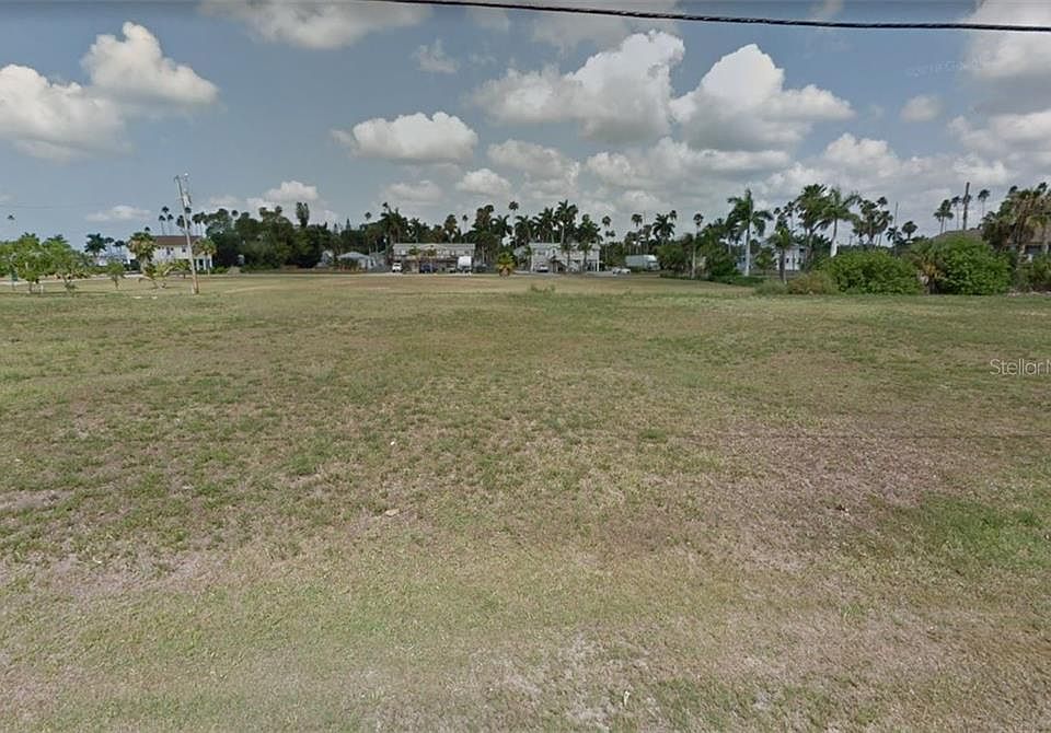 1st image of 120 Copeland Ave